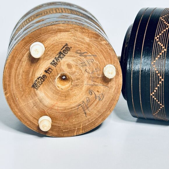 Folk Art Wood Lidded Footed Trinket Box Jar Hand Carved Round Inca Mexico Signed - Picture 12 of 13